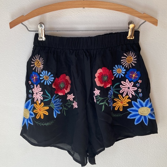 RESERVED💫Chasing Unicorns Every Little Thing She Does Is Magic Silk Crepe Shorts - Picture 11 of 17